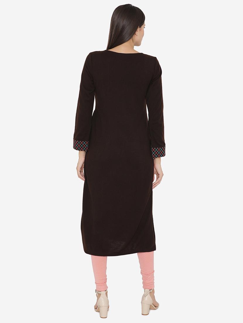 embroidered straight woolen kurta - 16765045 - Zoom Image - 3