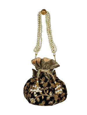 black velvet ethnic potli - 16765320 - Standard Image - 5