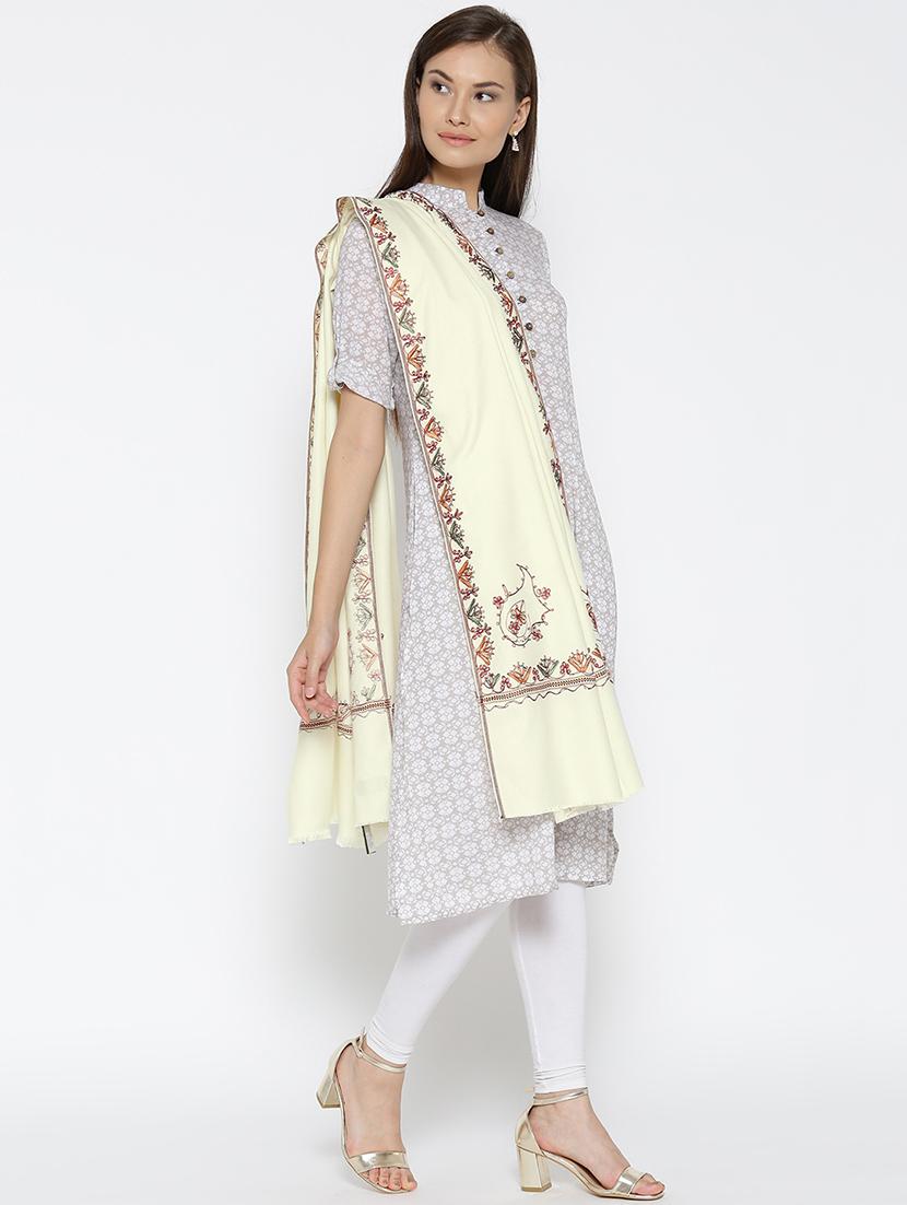 solid wool jamavar shawl - 16766234 - Zoom Image - 1