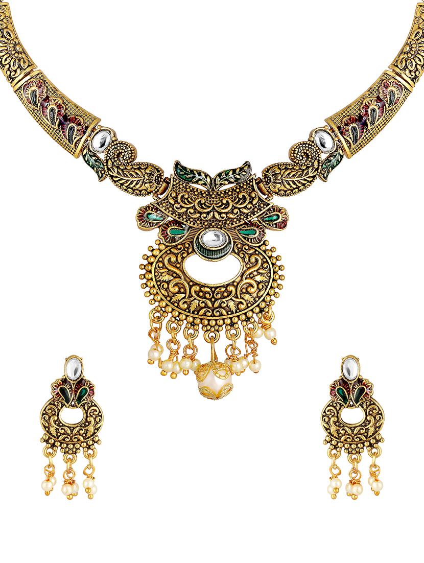 gold brass short necklace - 16767295 - Zoom Image - 2