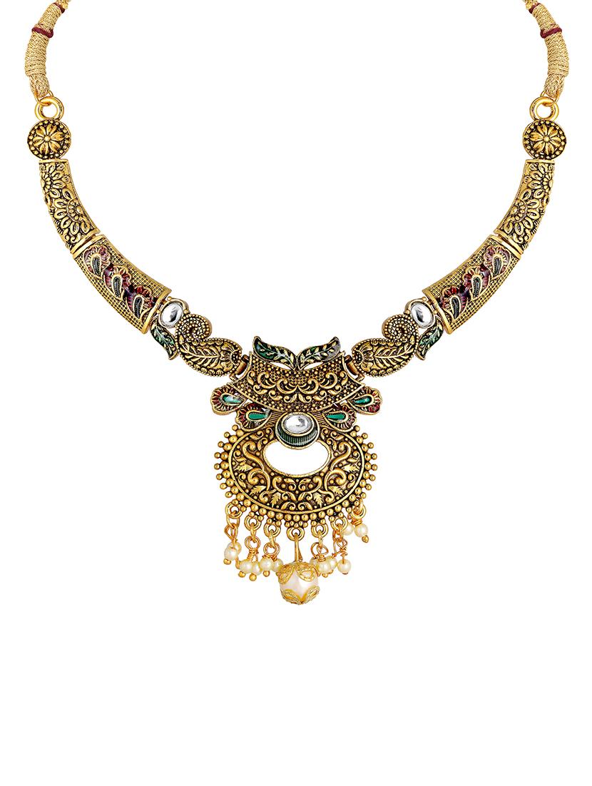 gold brass short necklace - 16767295 - Zoom Image - 3
