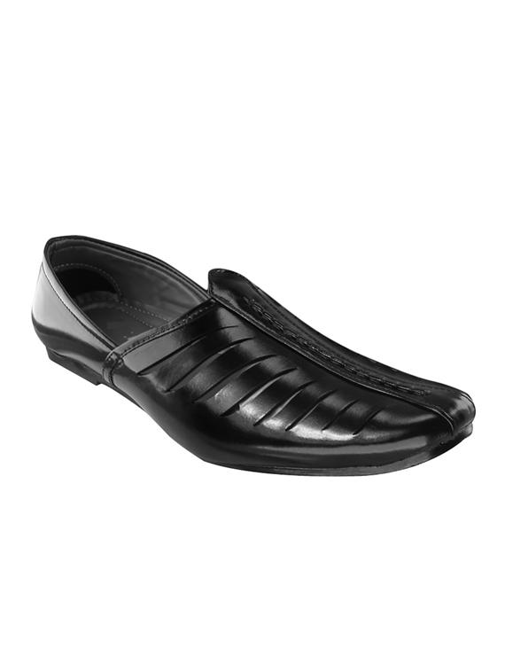 black leatherette slip on jutis - 16771873 - Zoom Image - 1
