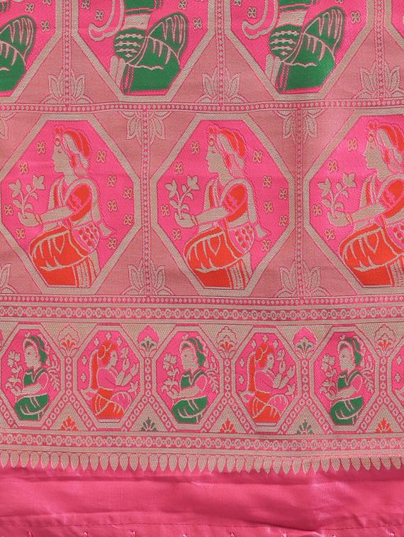 solid bordered banarasi saree with blouse - 16772917 - Zoom Image - 4