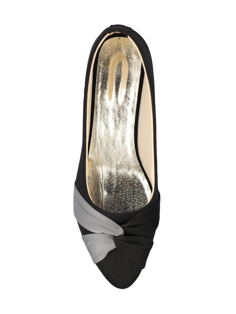 black slip on pumps - 16777413 - Zoom Image - 4