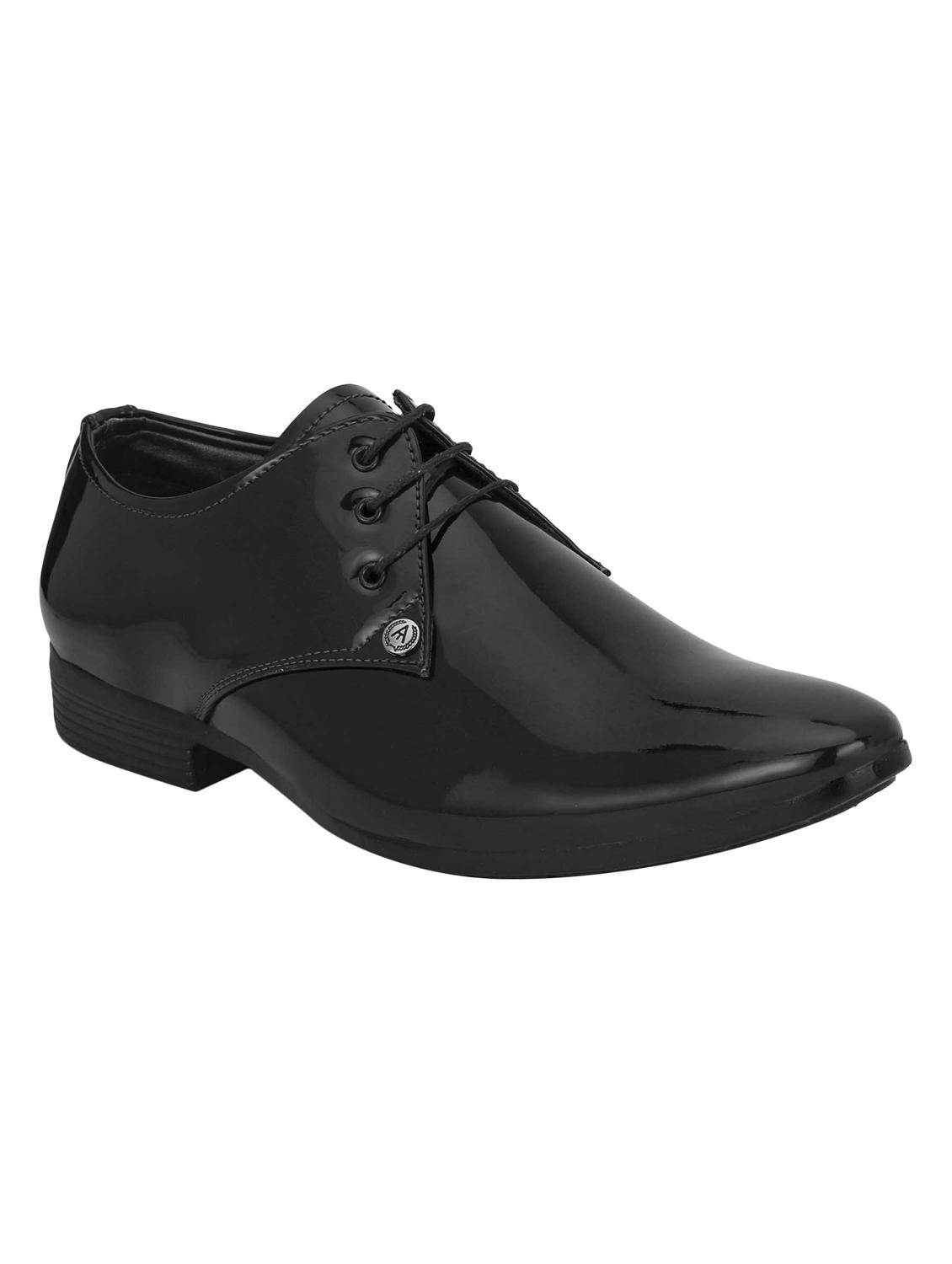 black patent leather lace-up derbys - 16779053 - Zoom Image - 1