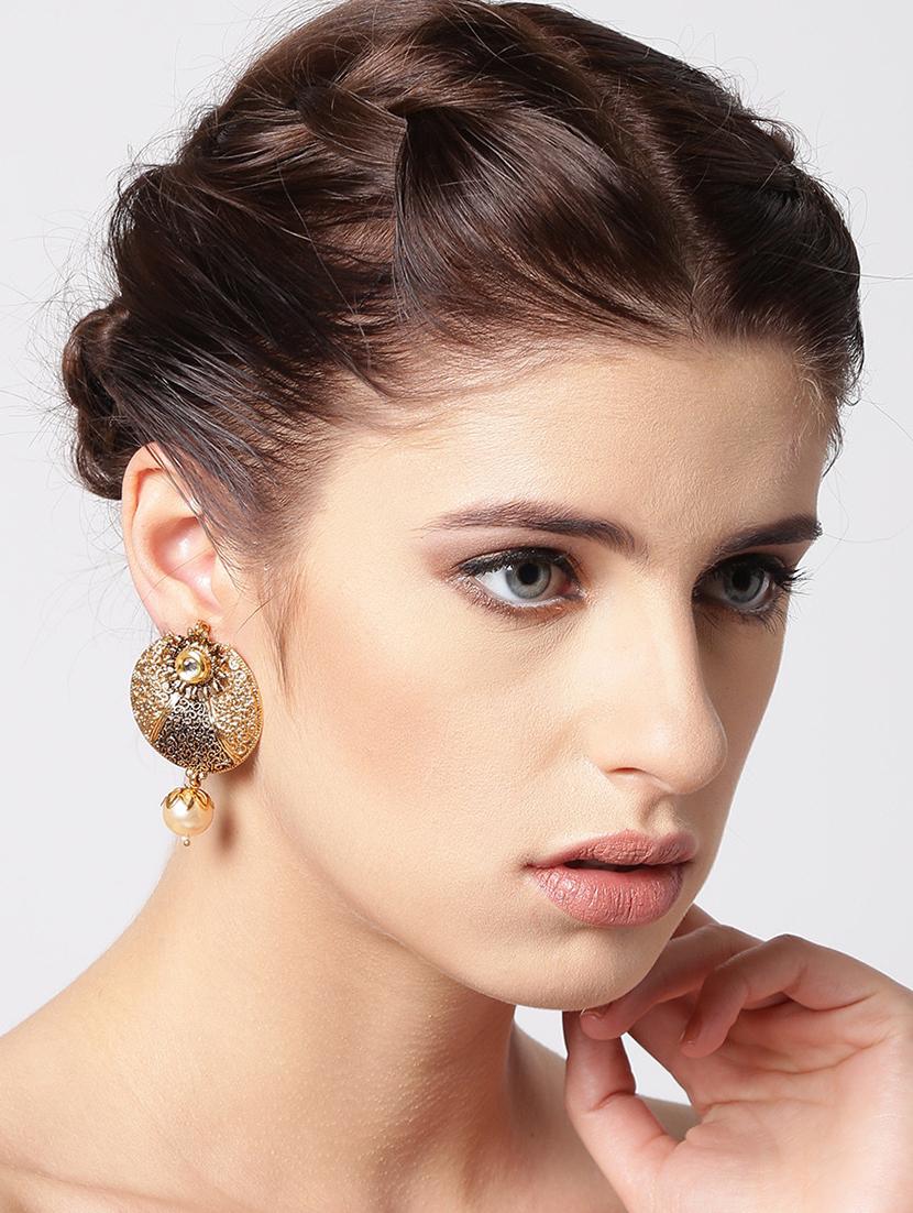 gold metal drop earring - 16780225 - Zoom Image - 4
