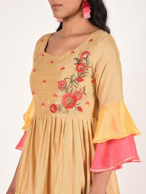 bell sleeves tiered kurta - 16787096 - Standard Image - 4