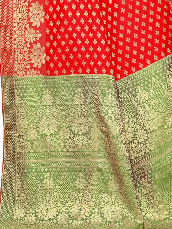 self design kanjivaram saree with blouse - 16788312 - Zoom Image - 4