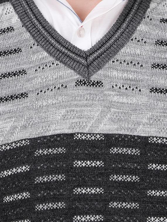 grey self design woolen pullover - 16788978 - Zoom Image - 5