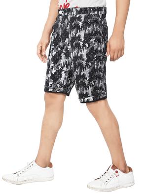 black printed bermuda shorts - 16791136 - Standard Image - 2