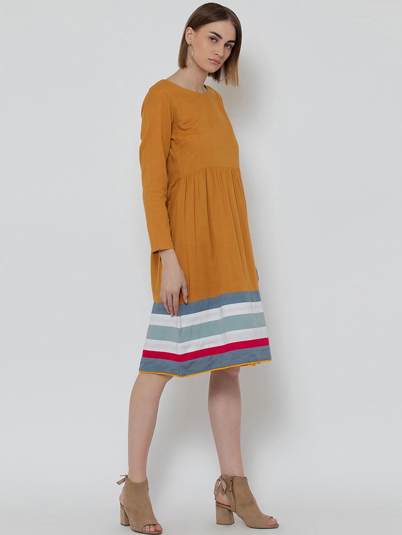 contrast hem a-line dress - 16792451 - Zoom Image - 2