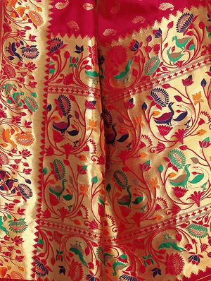 paisley woven saree with blouse - 16793984 - Standard Image - 3