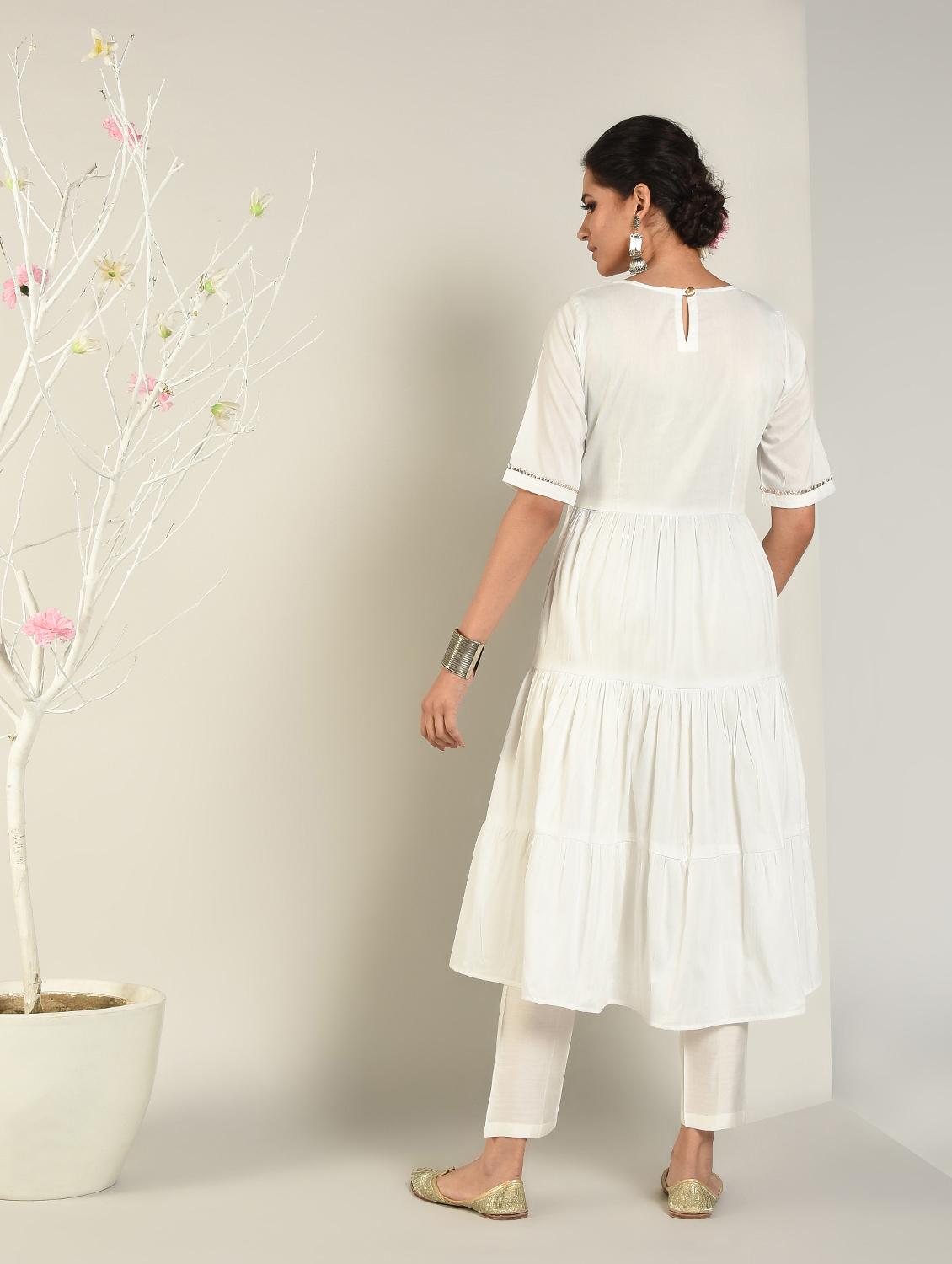 solid tiered flare kurta - 16797492 - Zoom Image - 3