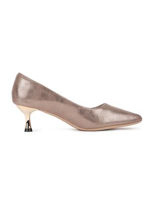 pink slip on pumps - 16809829 - Standard Image - 2