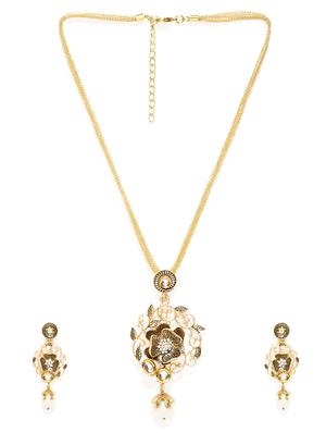 gold metal long necklace - 16811591 - Standard Image - 3
