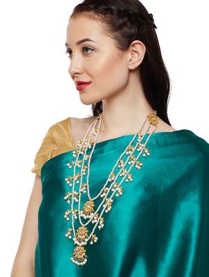 gold metal long necklace - 16811610 - Standard Image - 4