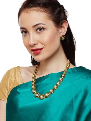 green gold metal short necklace - 16811612 - Standard Image - 5