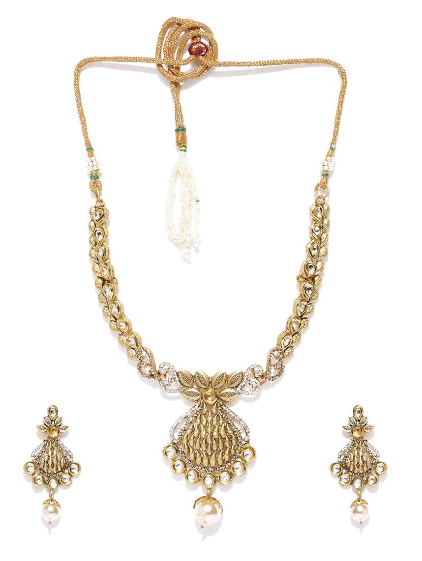 gold plated short necklace - 16811622 - Zoom Image - 3