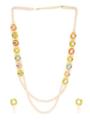 gold metal short necklace - 16811644 - Standard Image - 3
