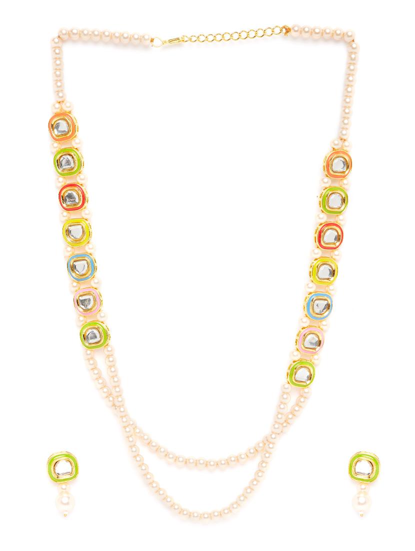 gold metal short necklace - 16811644 - Zoom Image - 3