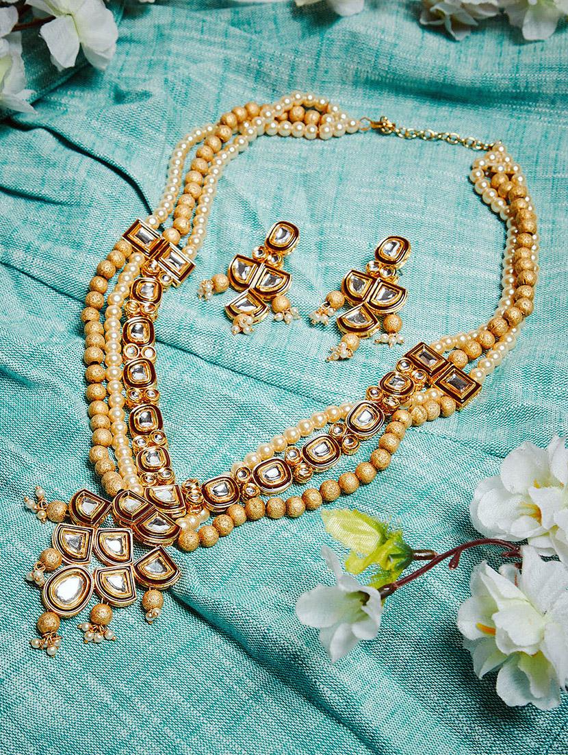 gold metal long necklace - 16811647 - Zoom Image - 1