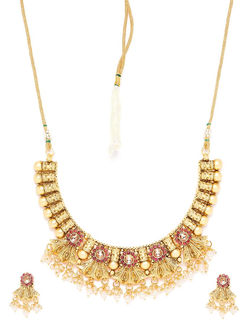 gold metal short necklace - 16811659 - Zoom Image - 2