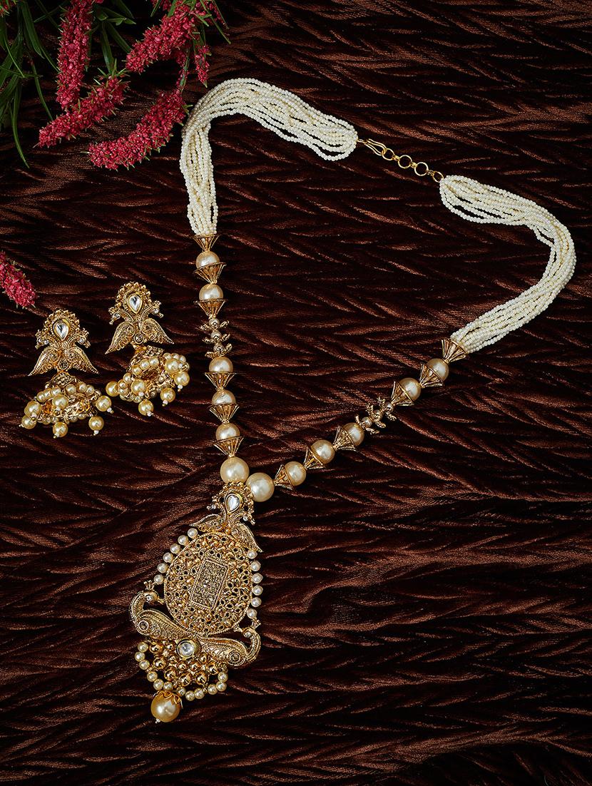 gold metal long necklace - 16811690 - Zoom Image - 1