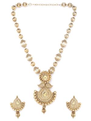 gold metal short necklace - 16811692 - Standard Image - 2