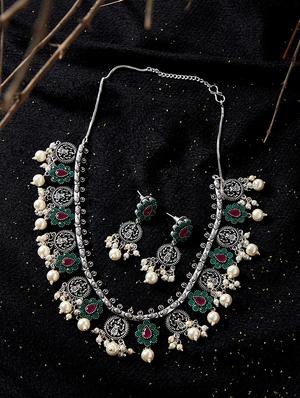 silver brass short necklace - 16811711 - Standard Image - 2