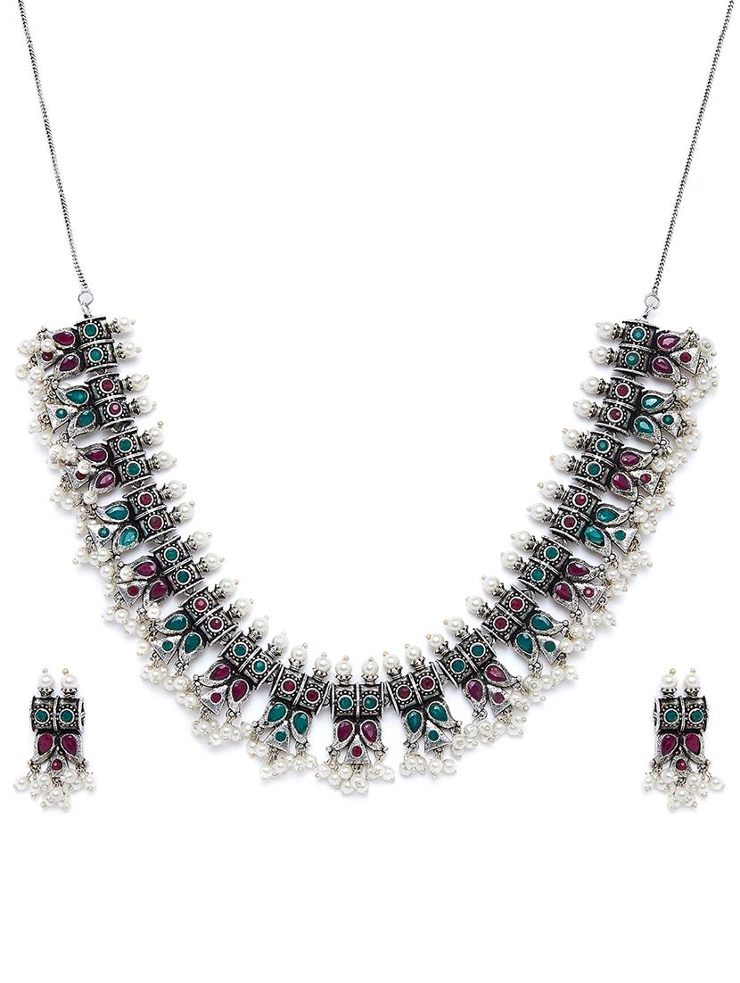 silver brass short necklace - 16811714 - Zoom Image - 3