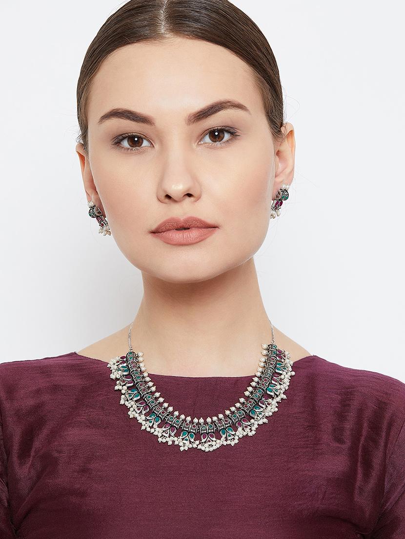 silver brass short necklace - 16811714 - Zoom Image - 5