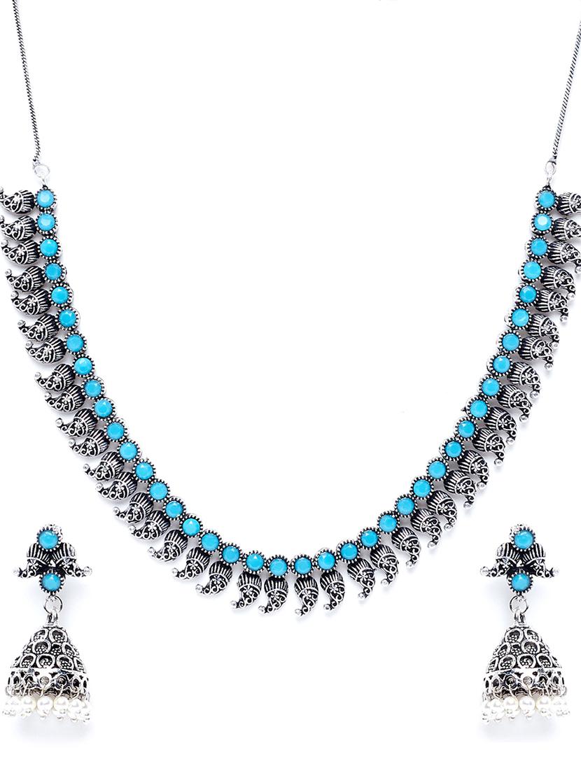 silver brass short necklace - 16811725 - Zoom Image - 4