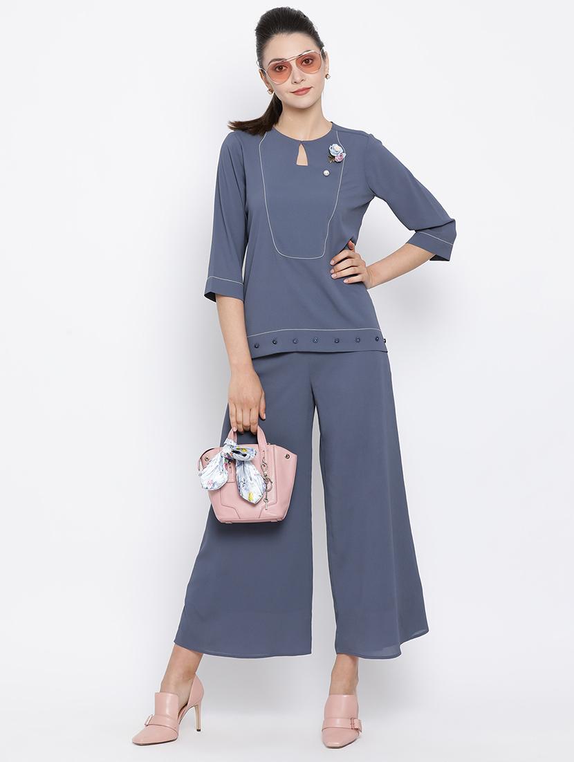 key hole neck embellished top - 16814855 - Zoom Image - 4