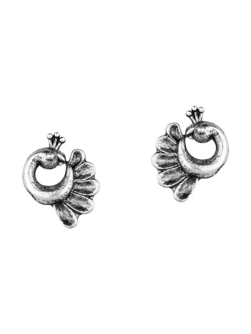 silver metal studs earring - 16815778 - Standard Image - 1