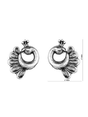 silver metal studs earring - 16815778 - Standard Image - 3