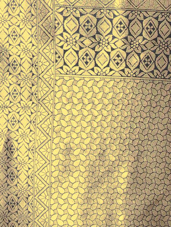self design woven saree with blouse - 16816863 - Zoom Image - 3