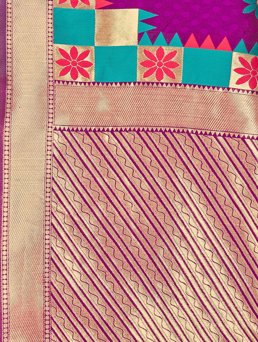 self design banarasi saree with blouse - 16817089 - Zoom Image - 4