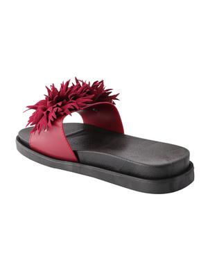 red slides flip flops - 16818202 - Standard Image - 3