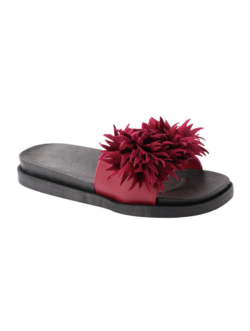red slides flip flops - 16818202 - Zoom Image - 2