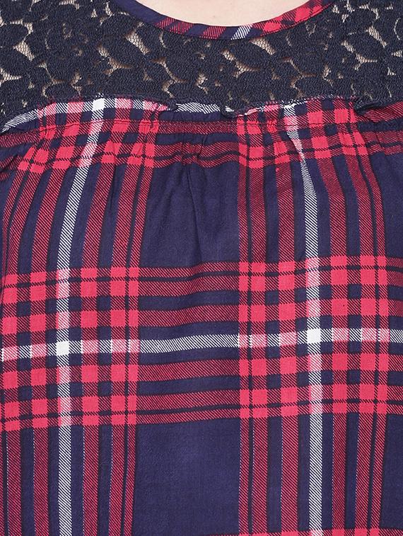cold shoulder checkered top - 16822264 - Zoom Image - 5