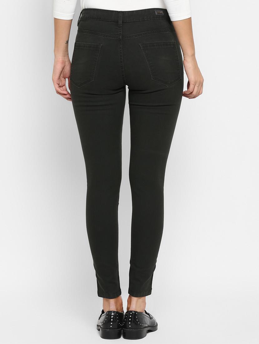 high rise sold jeans - 16823097 - Zoom Image - 3