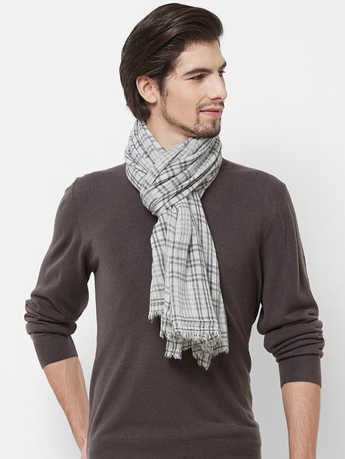 white checkered woolen muffler - 16824887 - Standard Image - 1