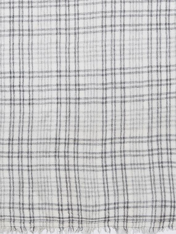 white checkered woolen muffler - 16824887 - Zoom Image - 4