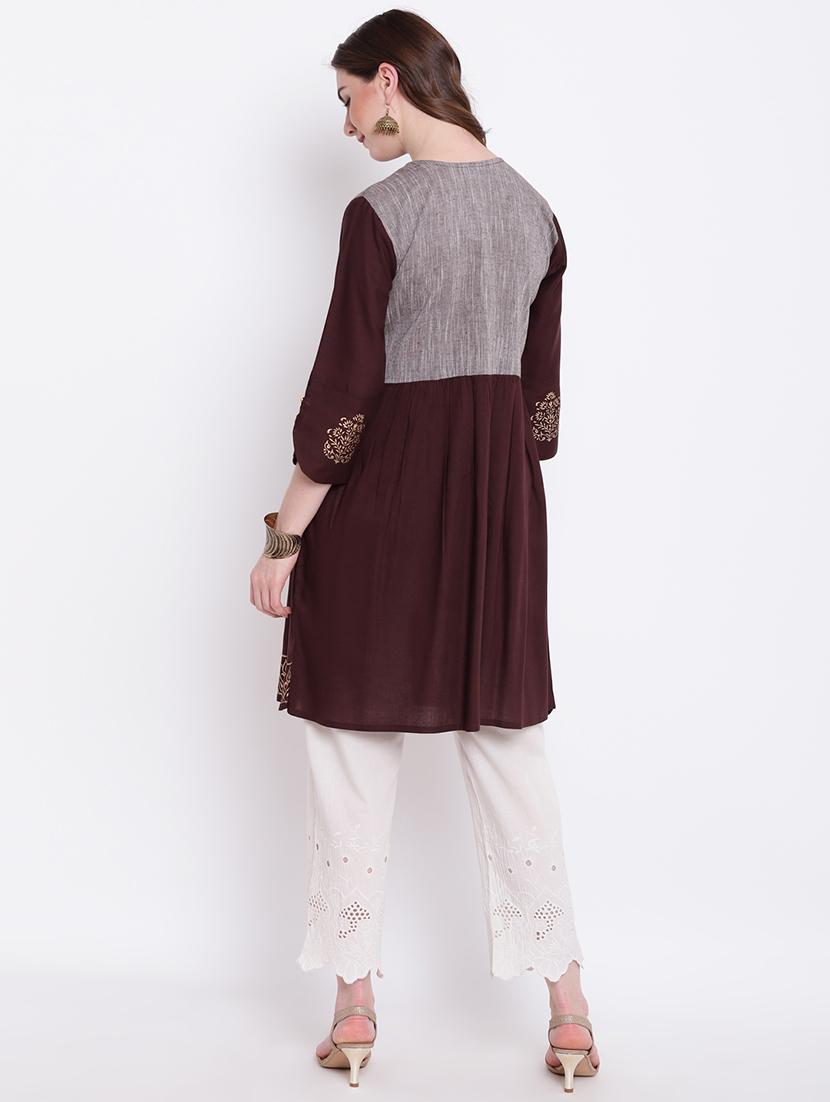 embroidered flared kurta - 16825326 - Zoom Image - 3