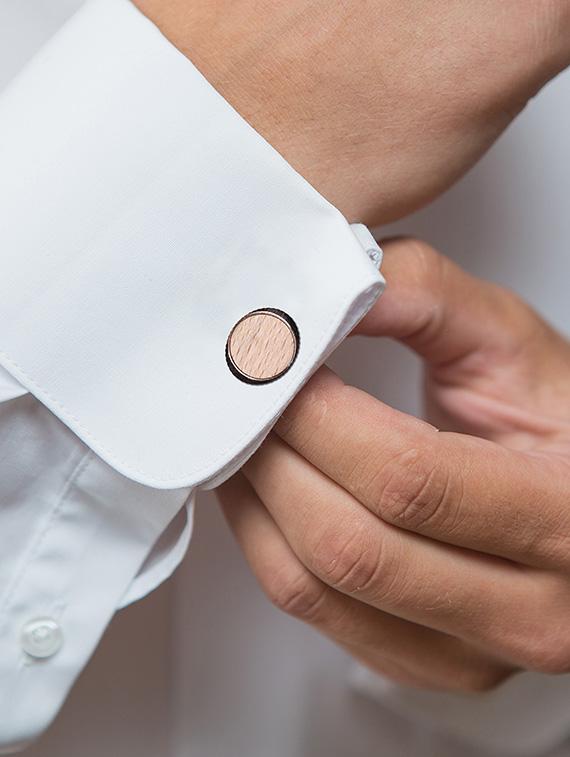 gold metal cufflinks - 16825647 - Zoom Image - 2
