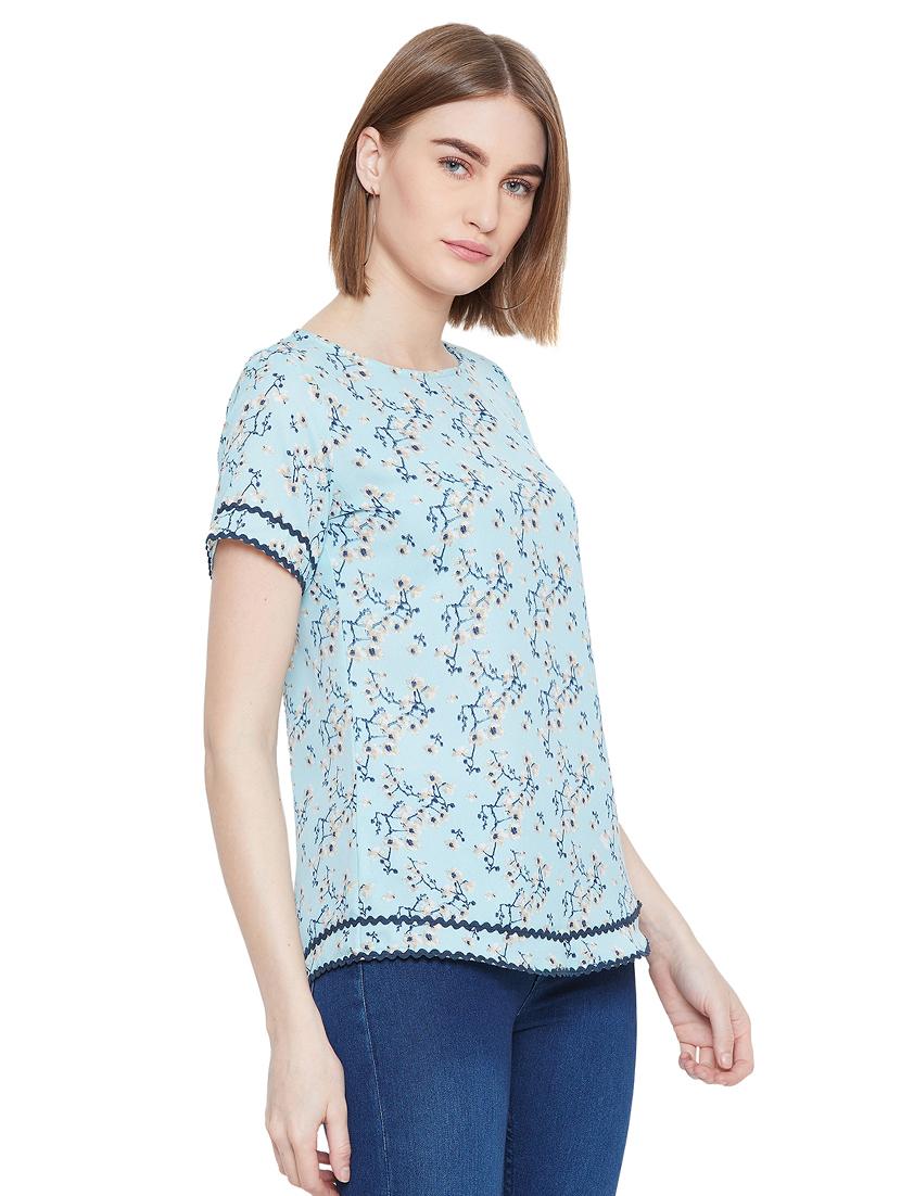 lace detail floral top - 16826099 - Zoom Image - 2