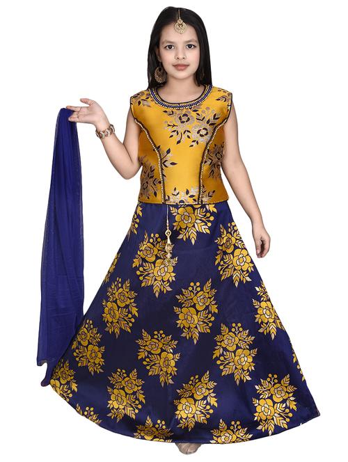 yellow silk blend lehnga choli - 16826484 - Standard Image - 1