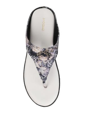 black toe separator sandals - 16828231 - Standard Image - 4
