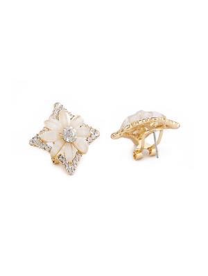 gold metal studs earring - 16831340 - Standard Image - 2
