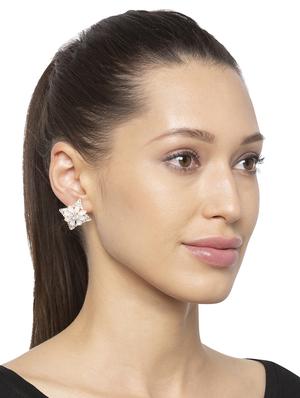 gold metal studs earring - 16831340 - Standard Image - 3